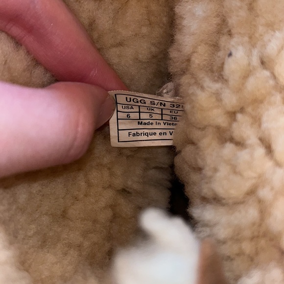 UGG Bailey Bow II in chestnut brown - Picture 8 of 13